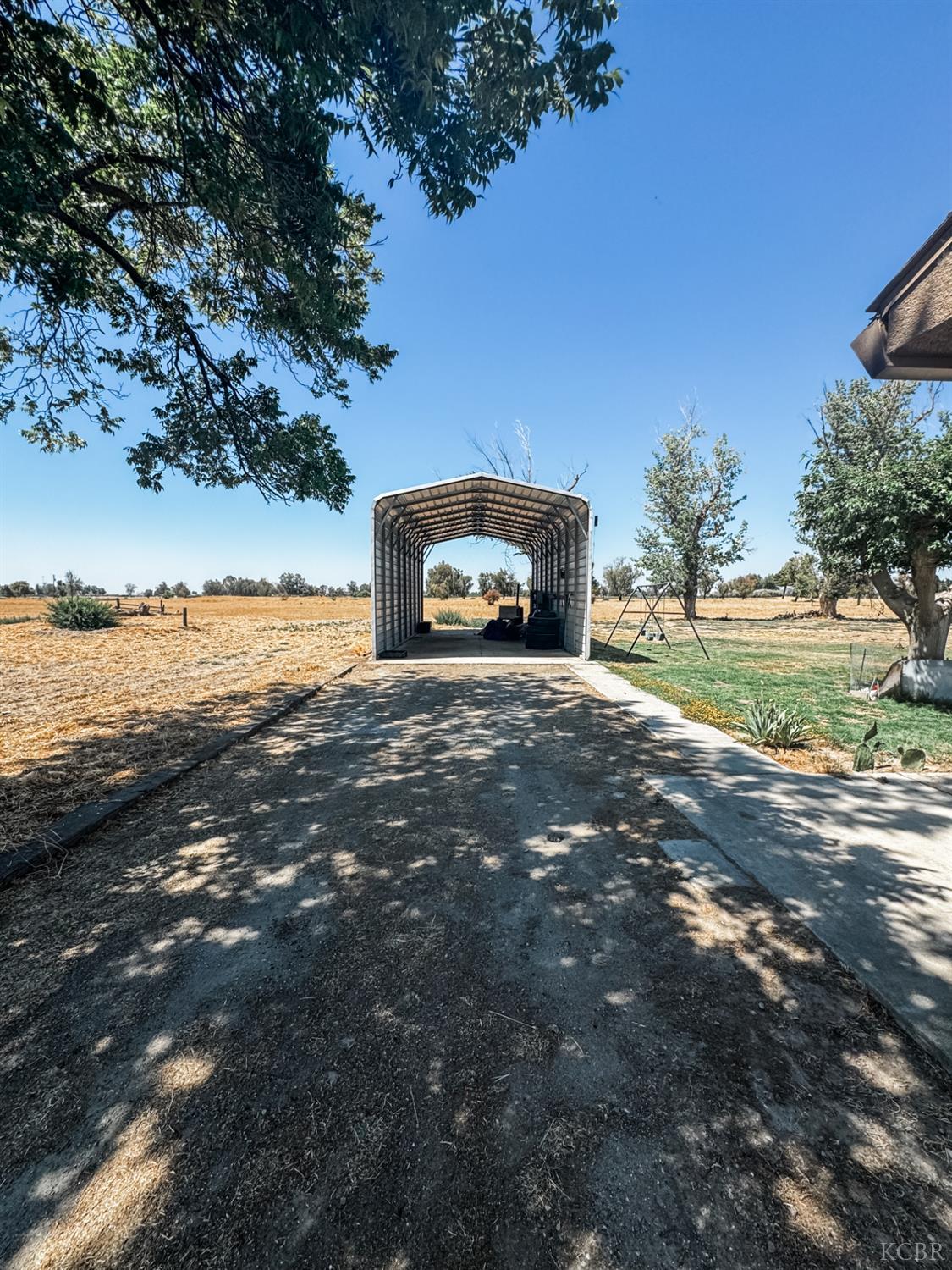 18240 Jackson Ave, Lemoore, CA 93245