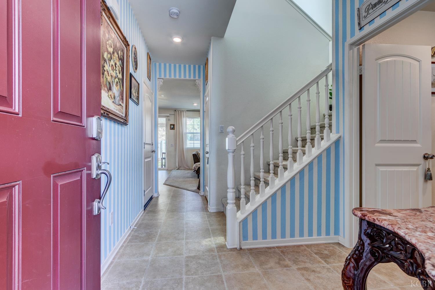 17160 Gray Pine Pl, San Bernardino, CA 92407