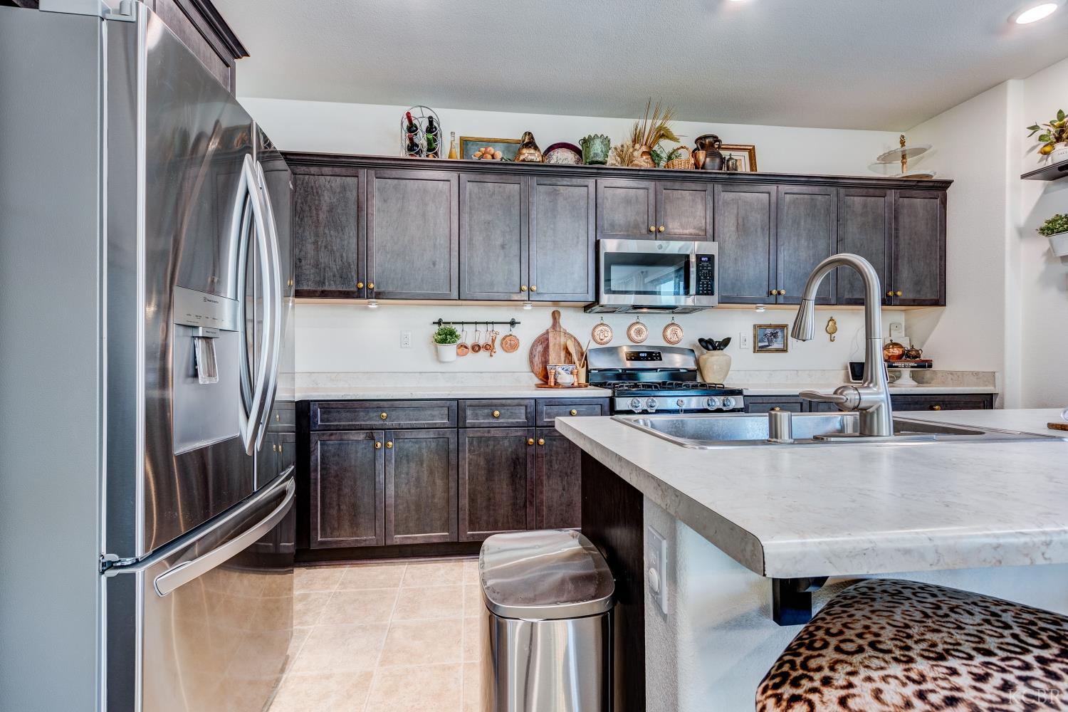 17160 Gray Pine Pl, San Bernardino, CA 92407