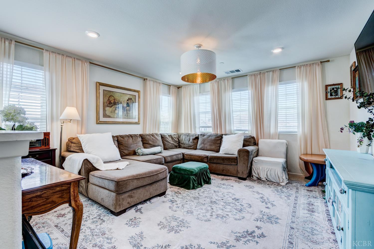 17160 Gray Pine Pl, San Bernardino, CA 92407