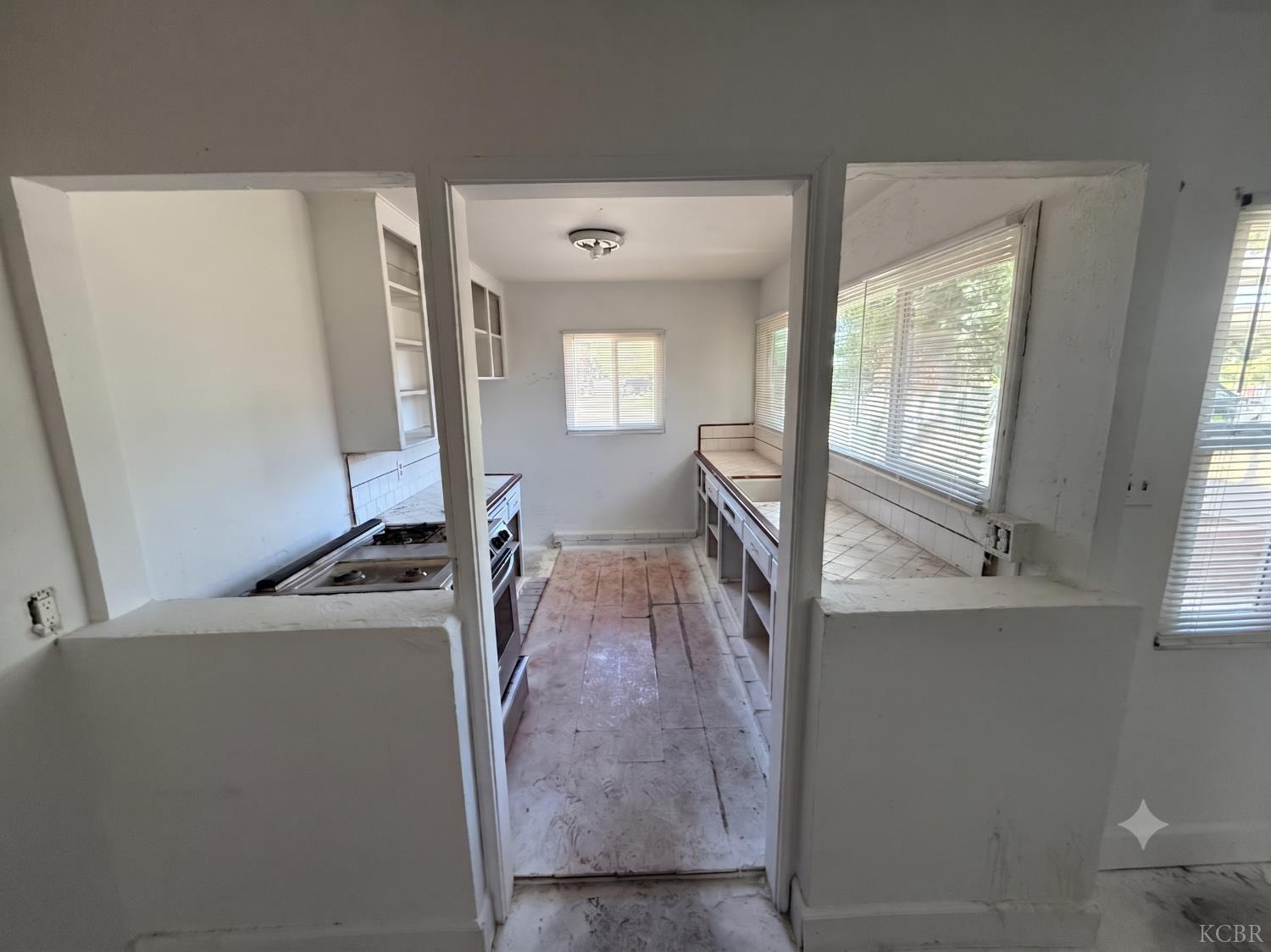 3974 Maywood Dr N, Fresno, CA 93703