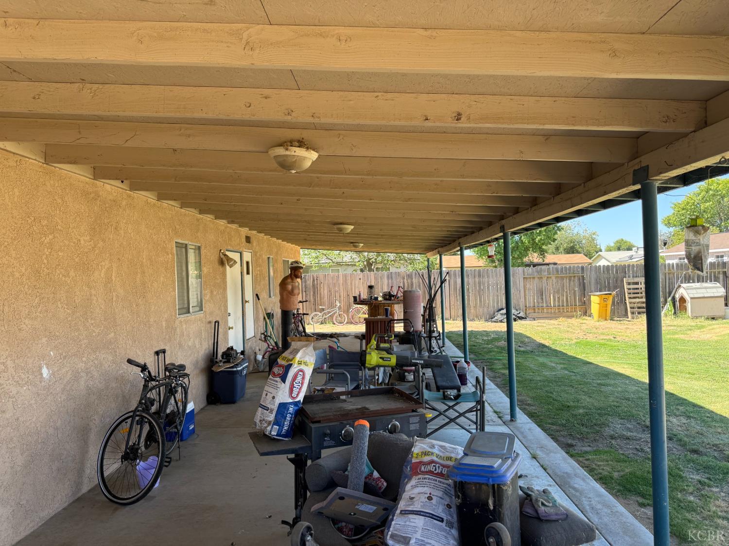 3901 Courtney St, Bakersfield, CA 93312