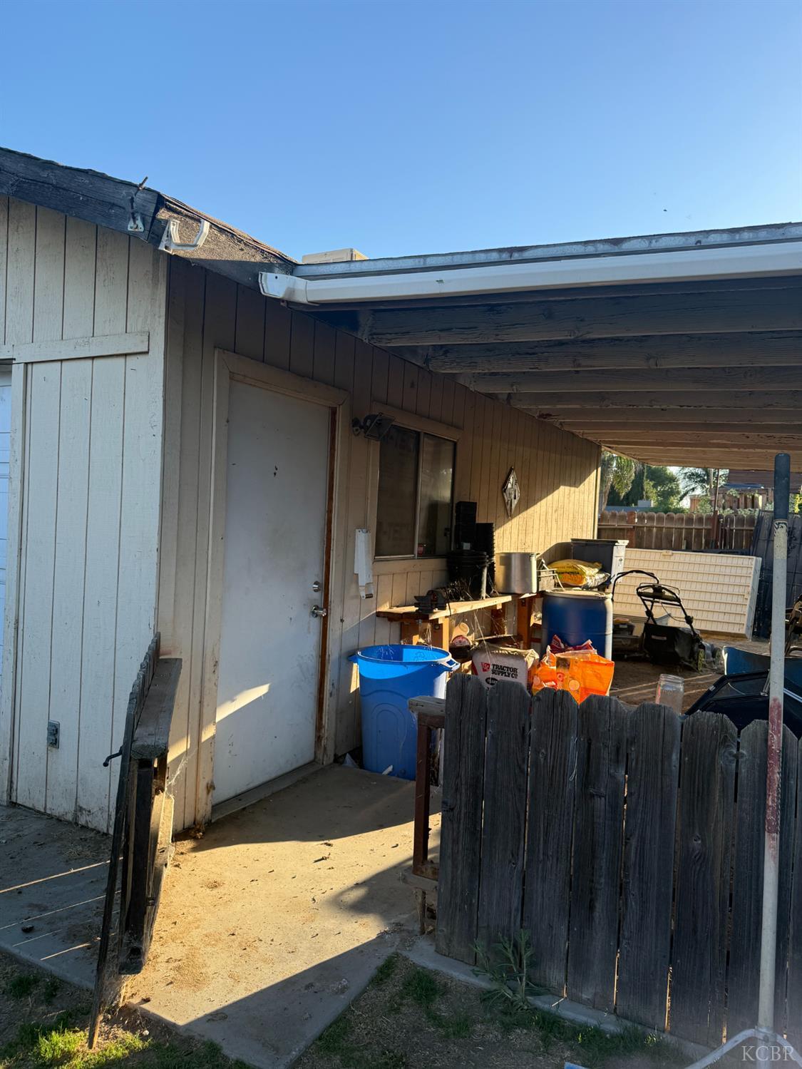 3901 Courtney St, Bakersfield, CA 93312