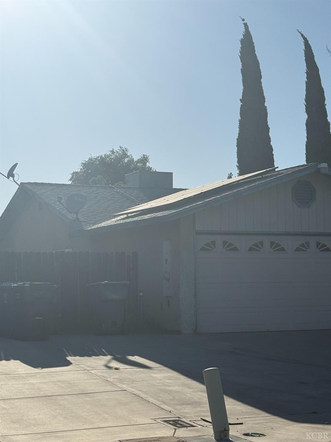 3901 Courtney St, Bakersfield, CA 93312