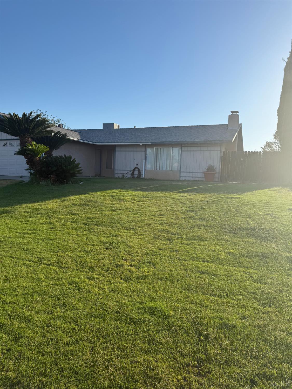 3901 Courtney St, Bakersfield, CA 93312