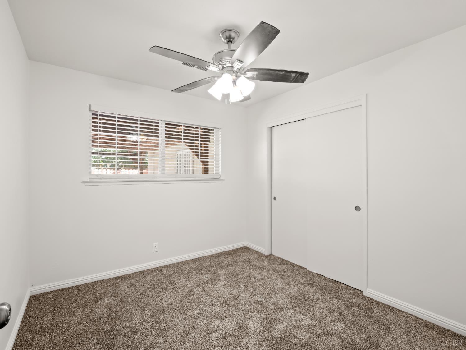 580 E Spruce Ave, Lemoore, CA 93245