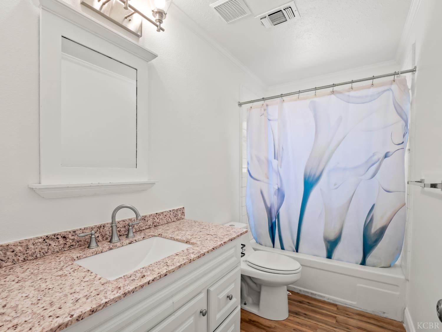 580 E Spruce Ave, Lemoore, CA 93245