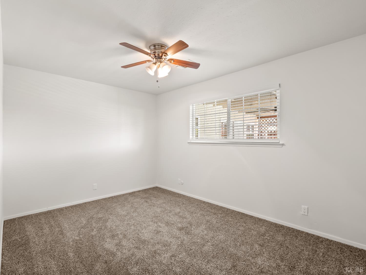 580 E Spruce Ave, Lemoore, CA 93245