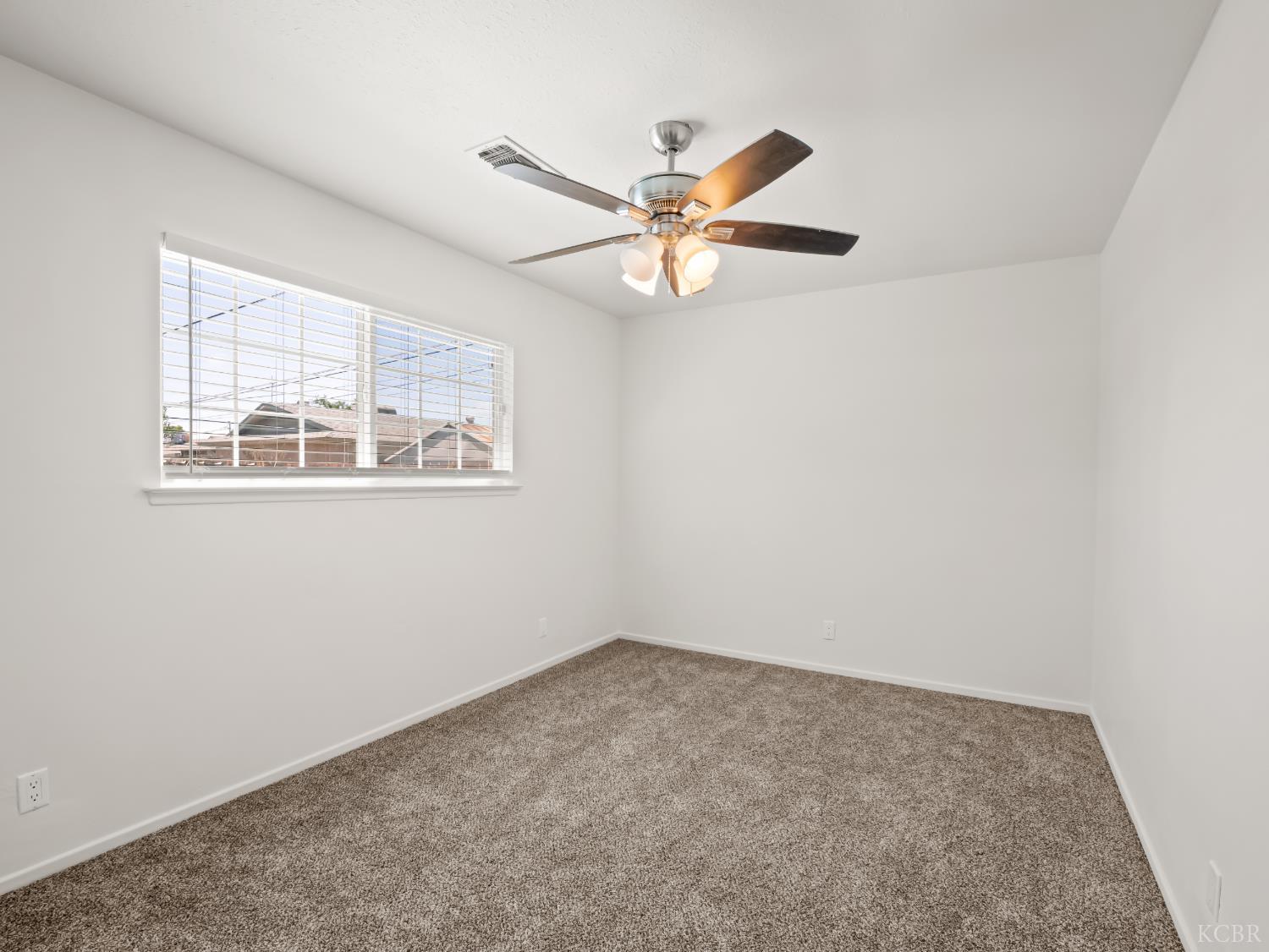 580 E Spruce Ave, Lemoore, CA 93245