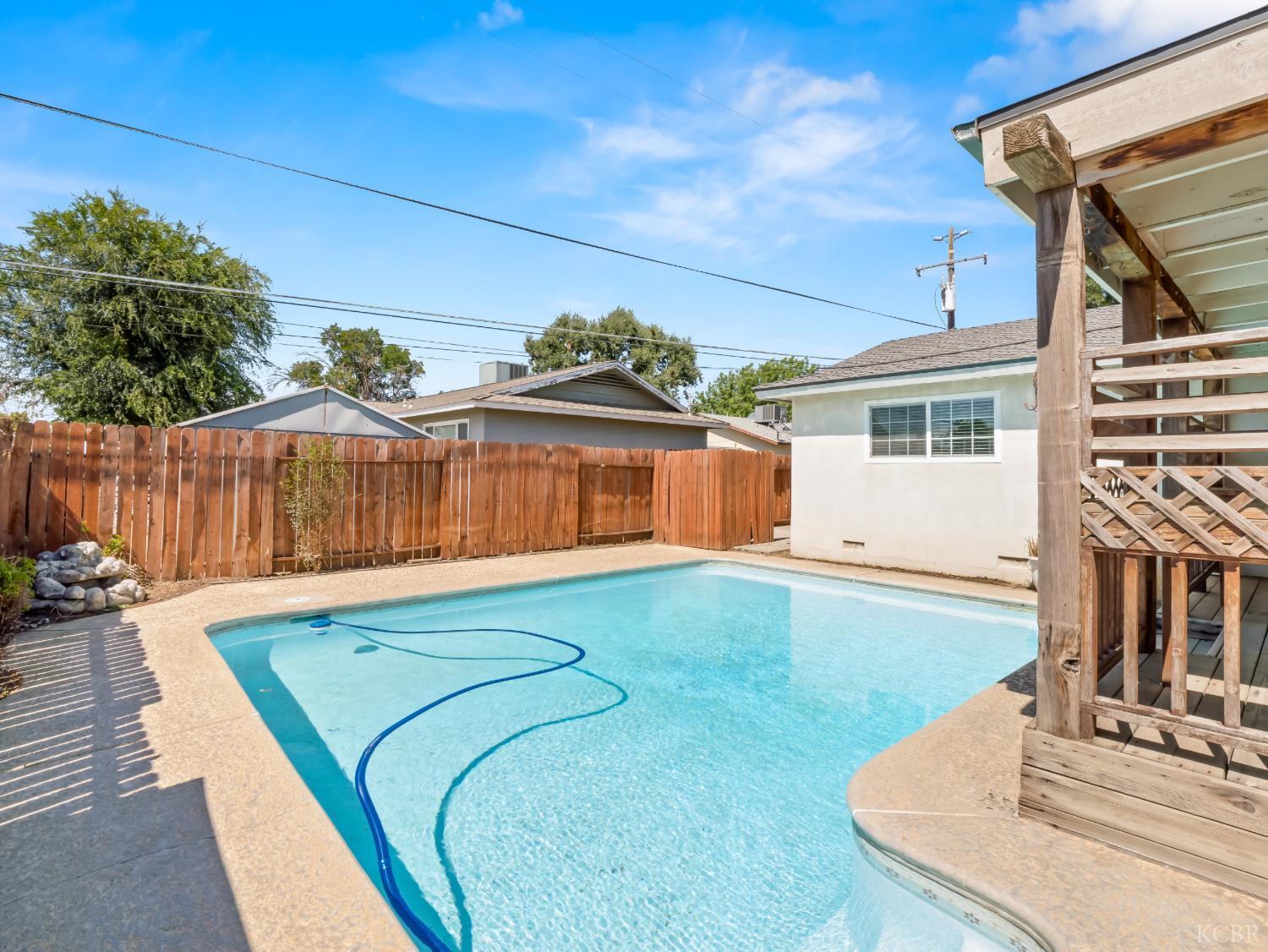 580 E Spruce Ave, Lemoore, CA 93245