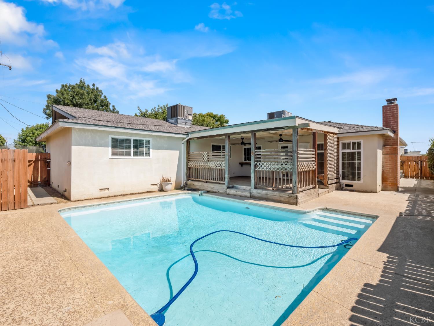 580 E Spruce Ave, Lemoore, CA 93245