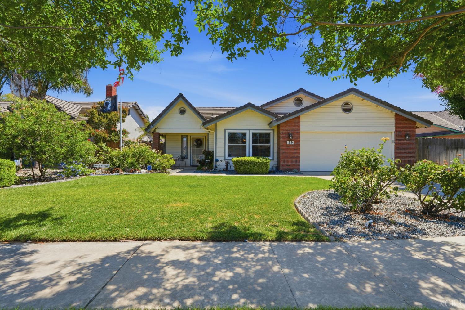 89 Devon Dr, Lemoore, CA 93245