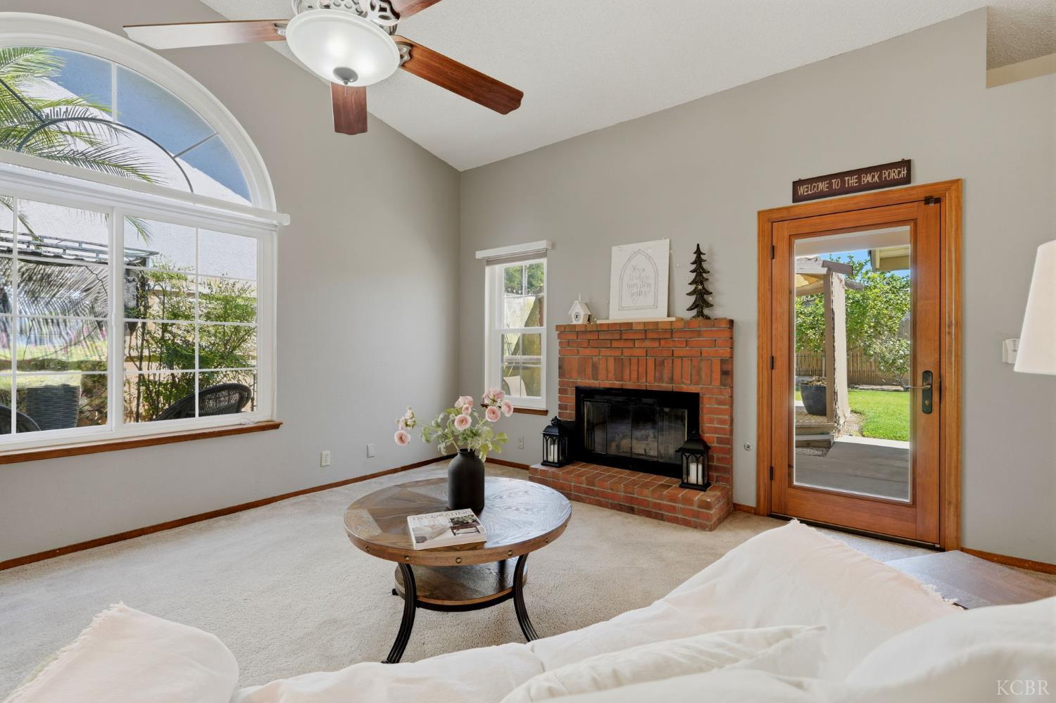 89 Devon Dr, Lemoore, CA 93245