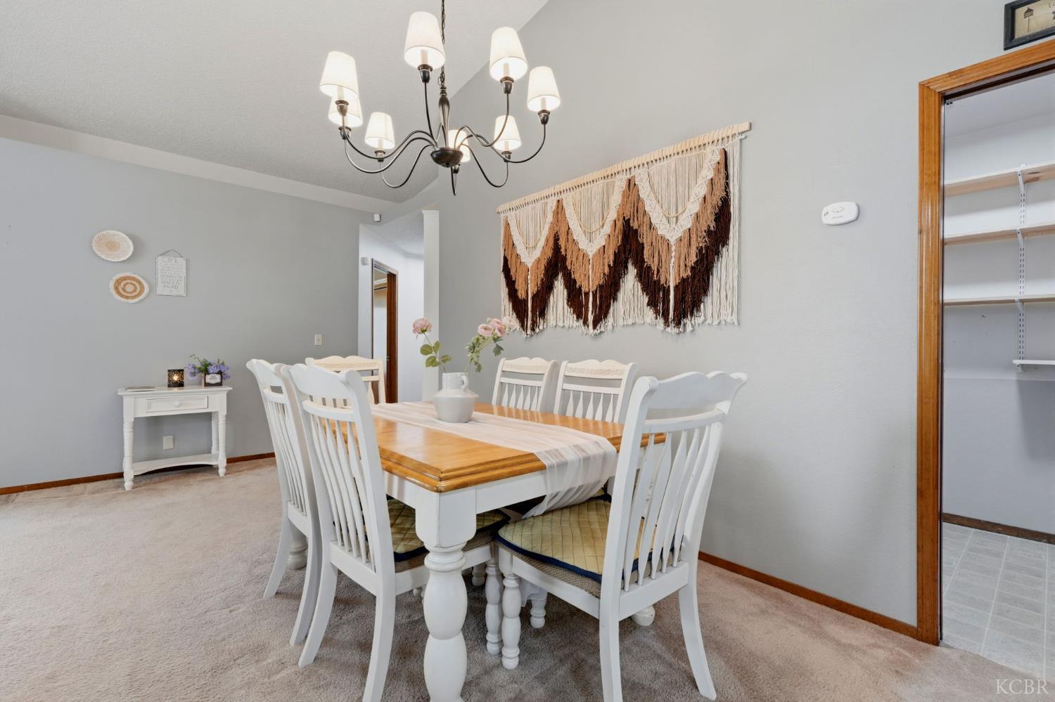 89 Devon Dr, Lemoore, CA 93245