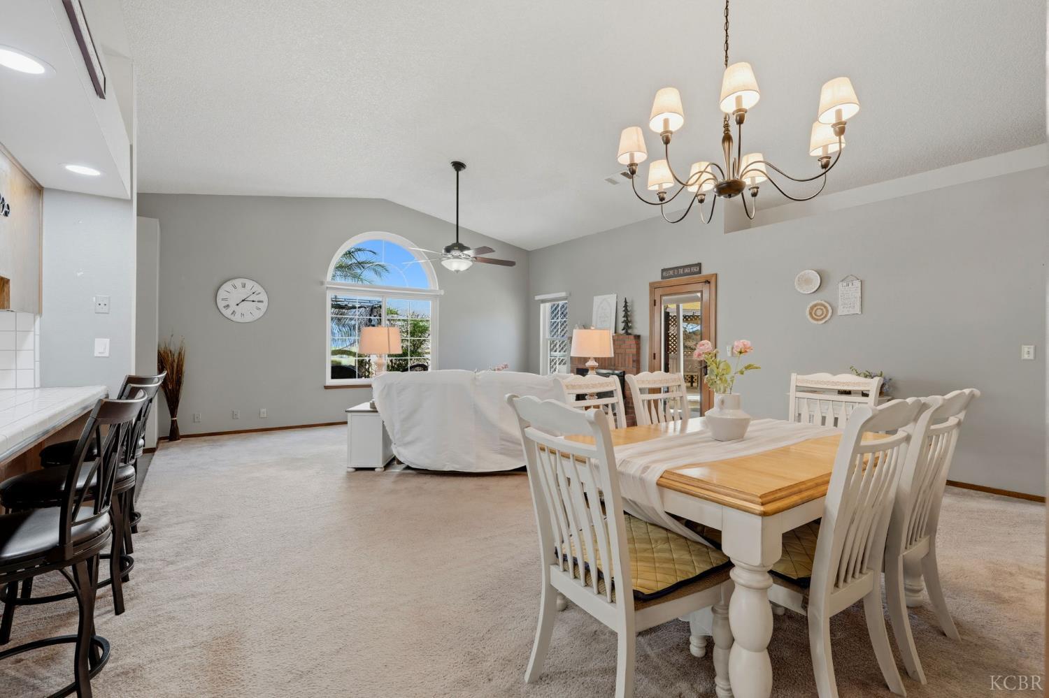 89 Devon Dr, Lemoore, CA 93245