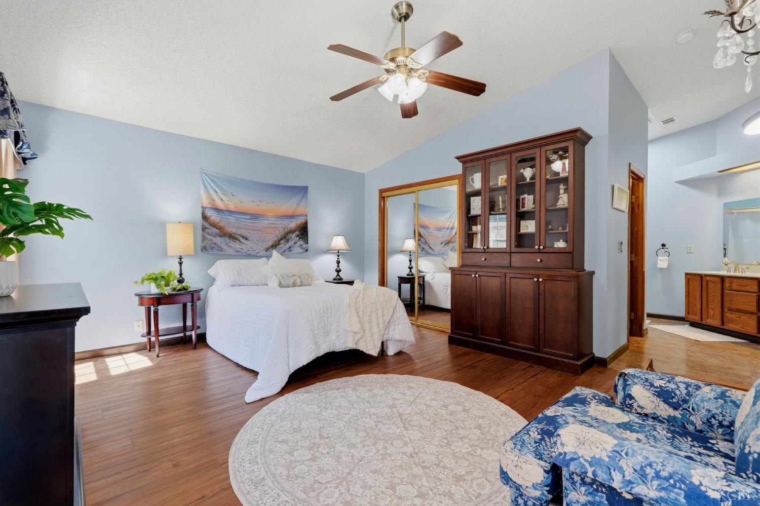 89 Devon Dr, Lemoore, CA 93245