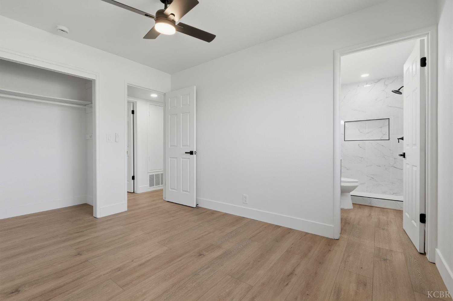 11062 Randall Cir, Armona, CA 93202