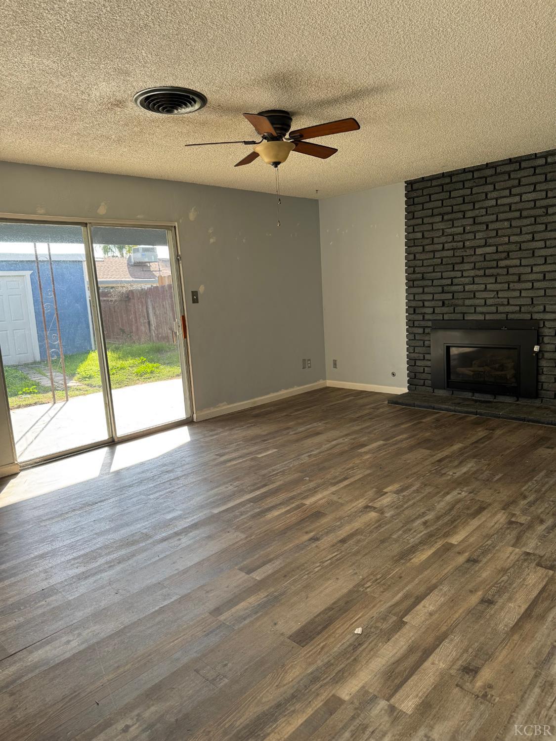 315 W Glendale Ave, Lemoore, CA 93245
