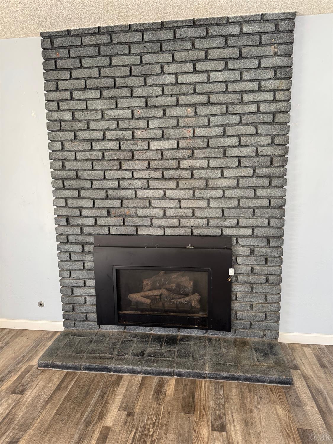 315 W Glendale Ave, Lemoore, CA 93245
