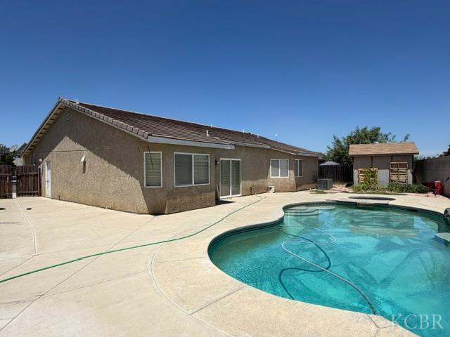 2431 Ranier Way, Hanford, CA 93230