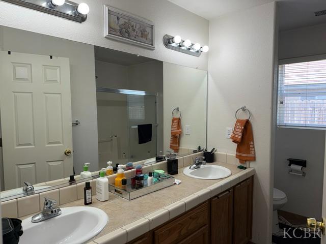 2431 Ranier Way, Hanford, CA 93230