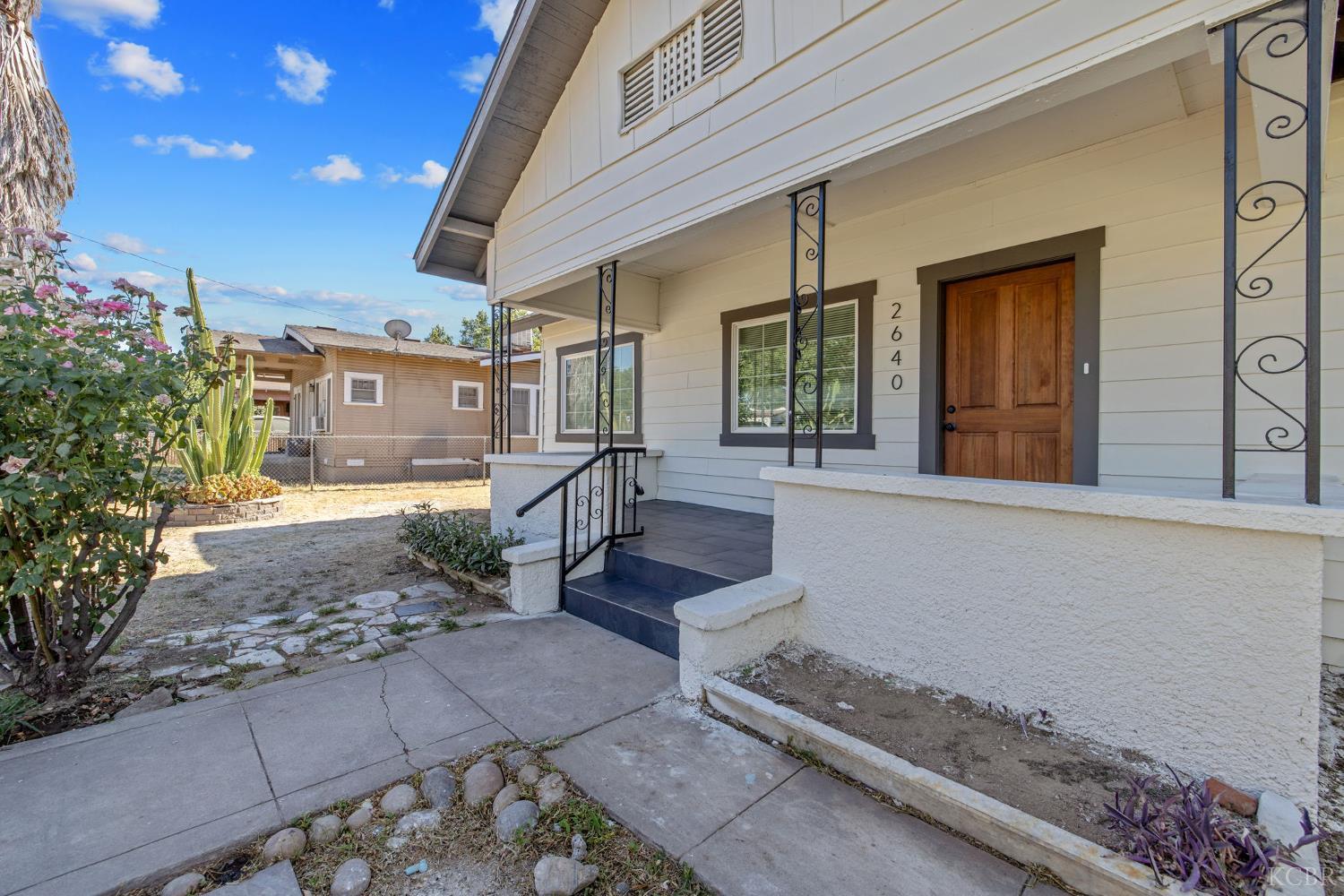 2640 S 11th St, Fresno, CA 93725