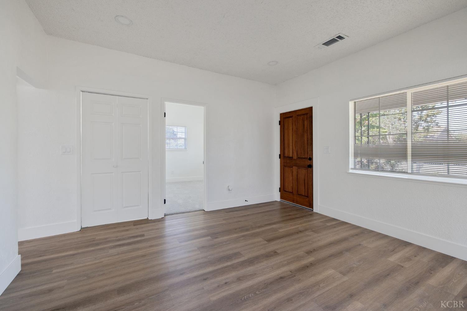 2640 S 11th St, Fresno, CA 93725
