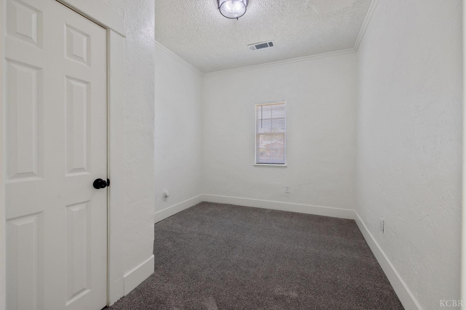 2640 S 11th St, Fresno, CA 93725