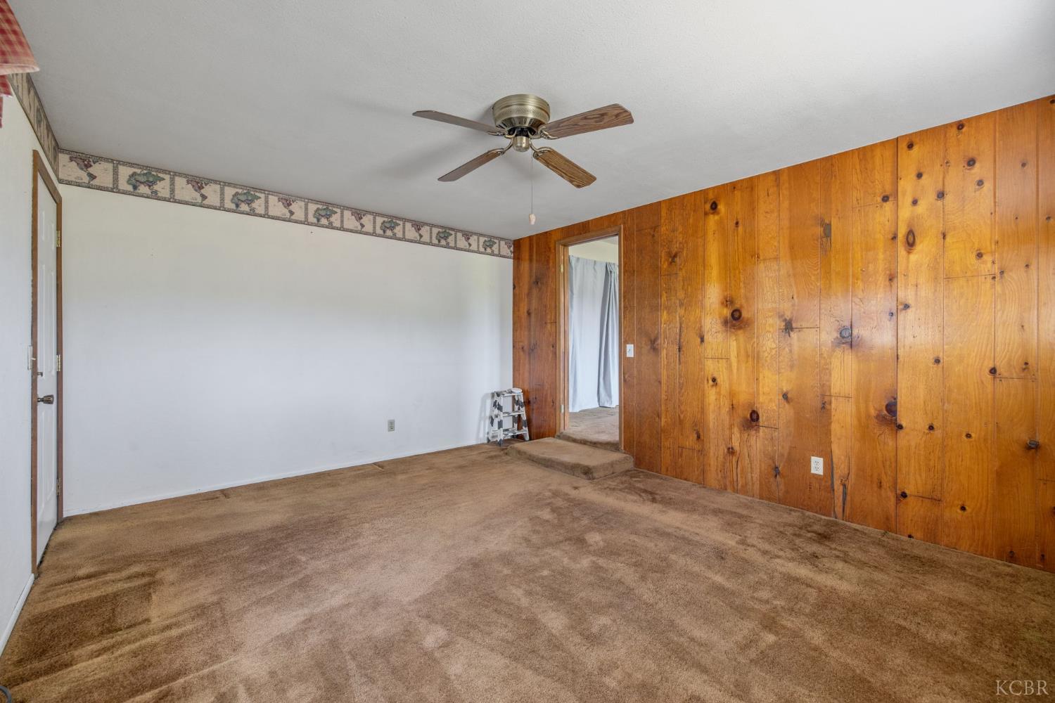 16565 Lacey Blvd, Lemoore, CA 93245