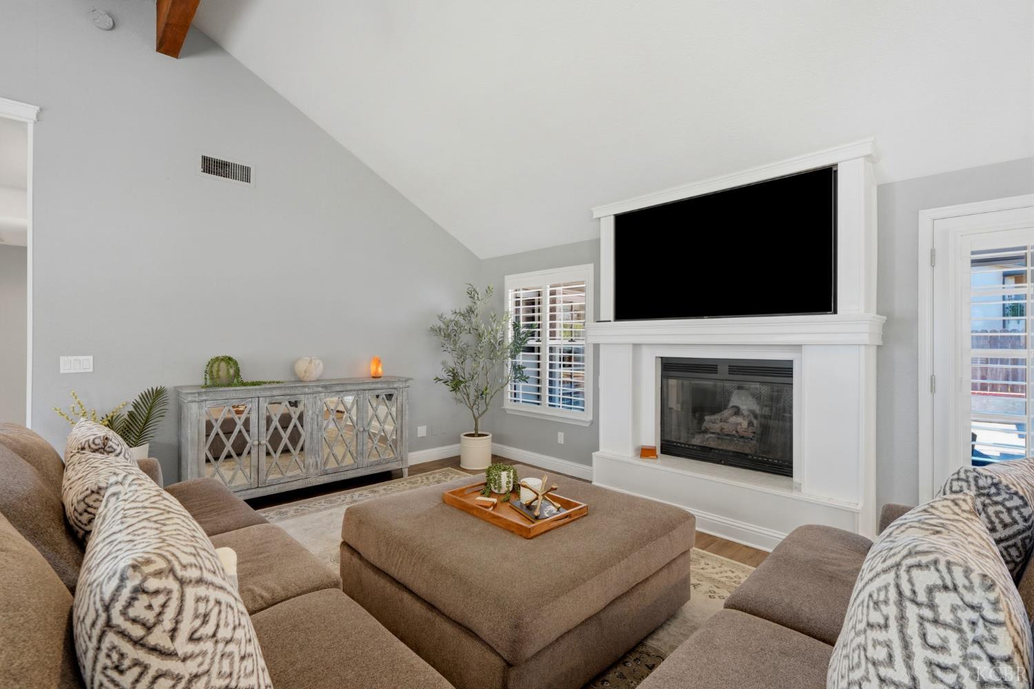 3421 W Orchard Ave, Visalia, CA 93277