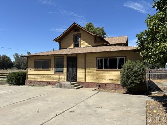 684 Oleander Ave, Lemoore, CA 93245