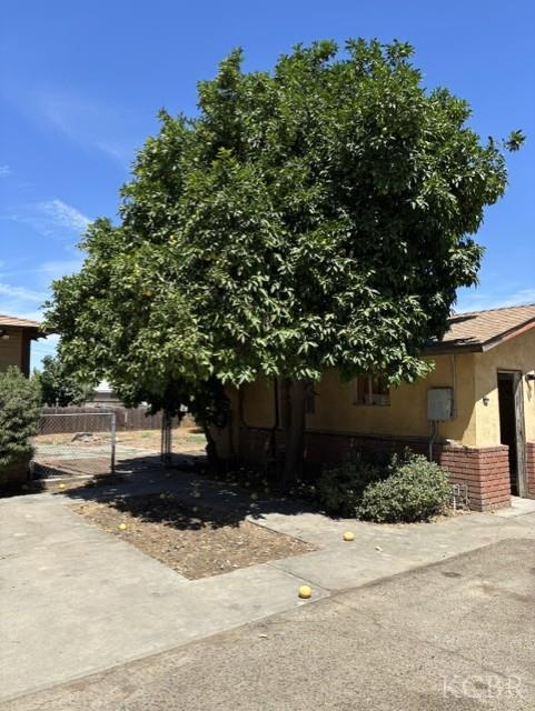 684 Oleander Ave, Lemoore, CA 93245