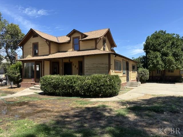 684 Oleander Ave, Lemoore, CA 93245