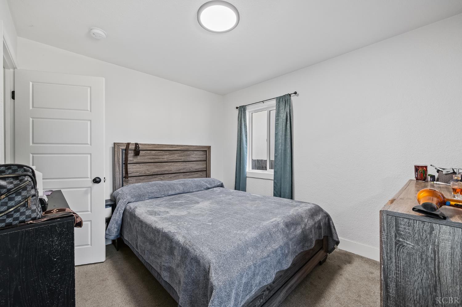 820 S Bradley St, Visalia, CA 93292