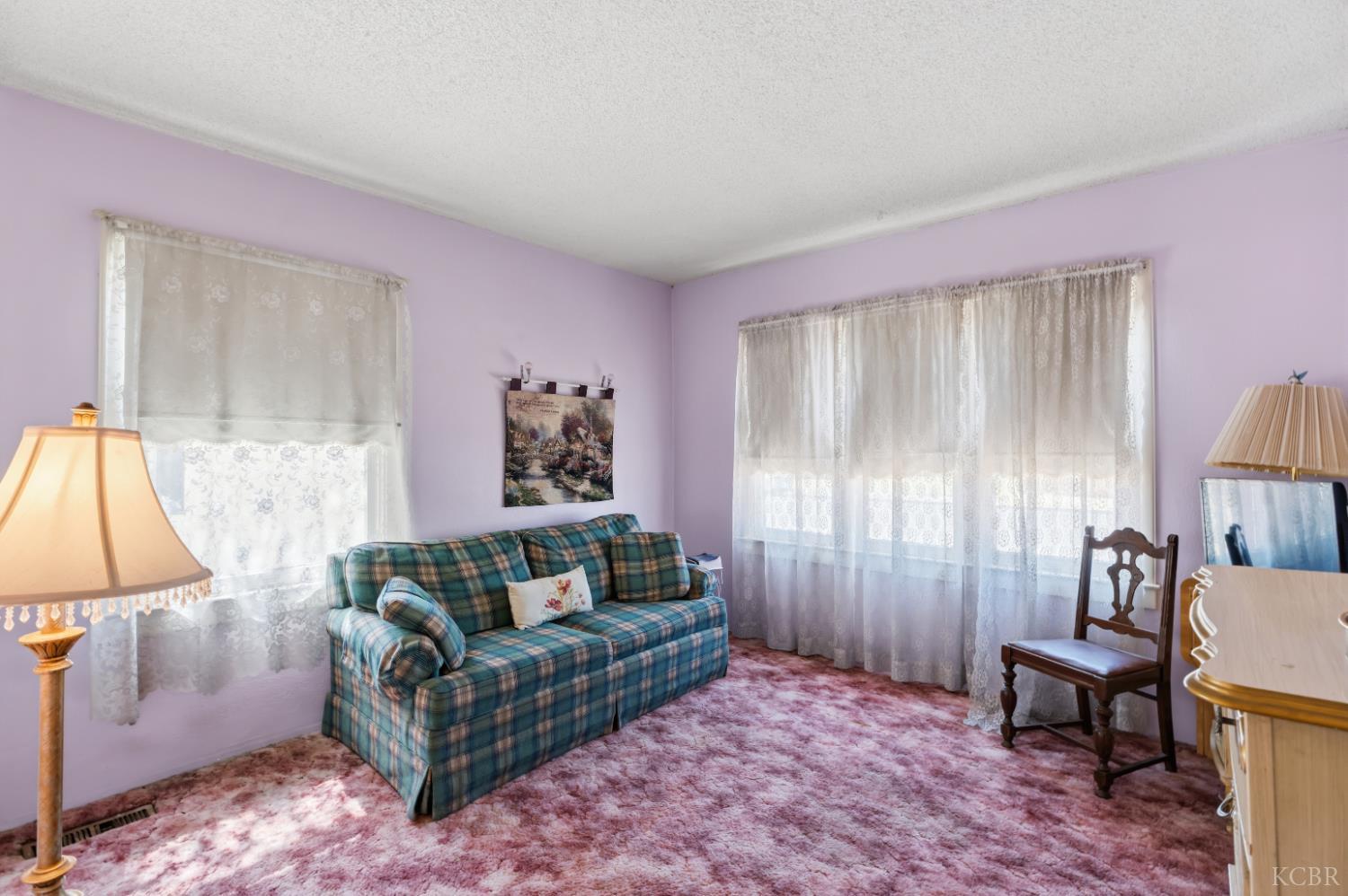 330 W Malone St, Hanford, CA 93230