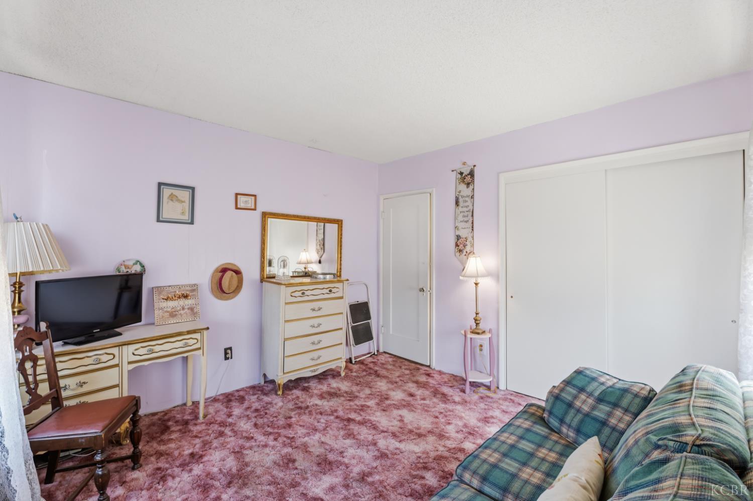 330 W Malone St, Hanford, CA 93230