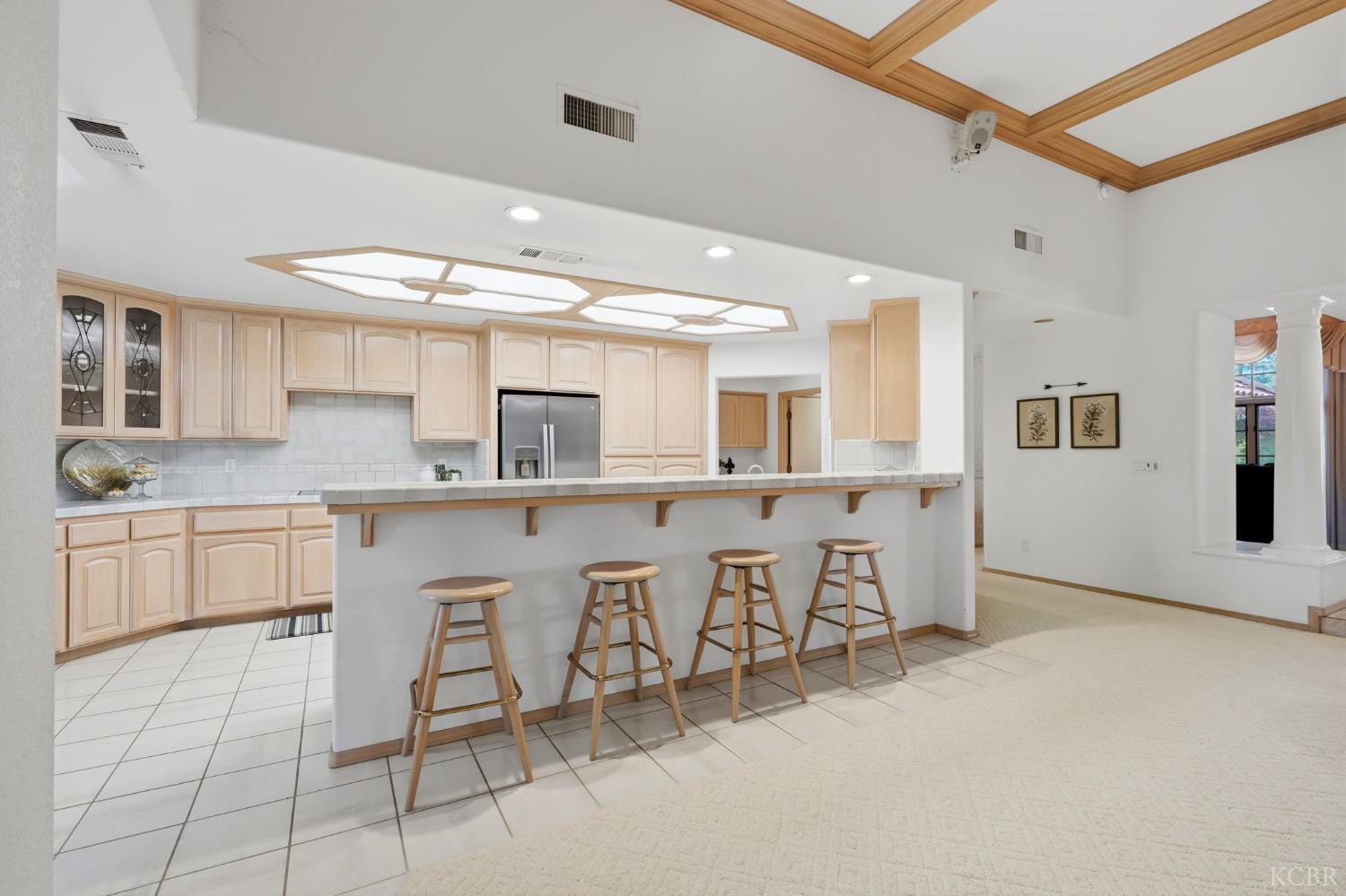 3403 E Vassar Ct, Visalia, CA 93292