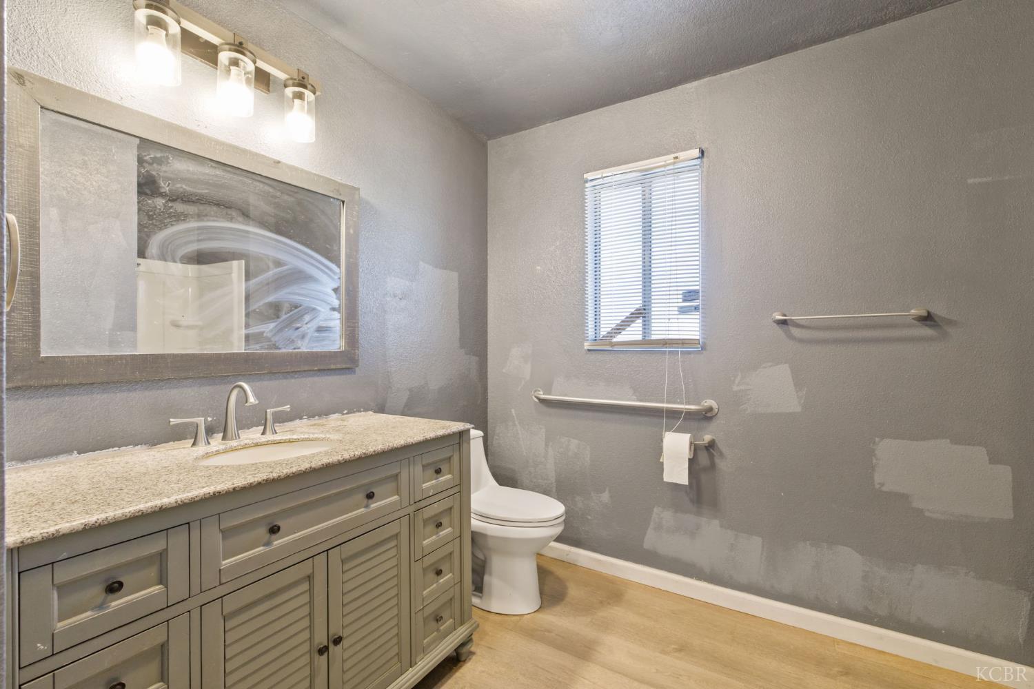 2400 Patterson Ave, Corcoran, CA 93212