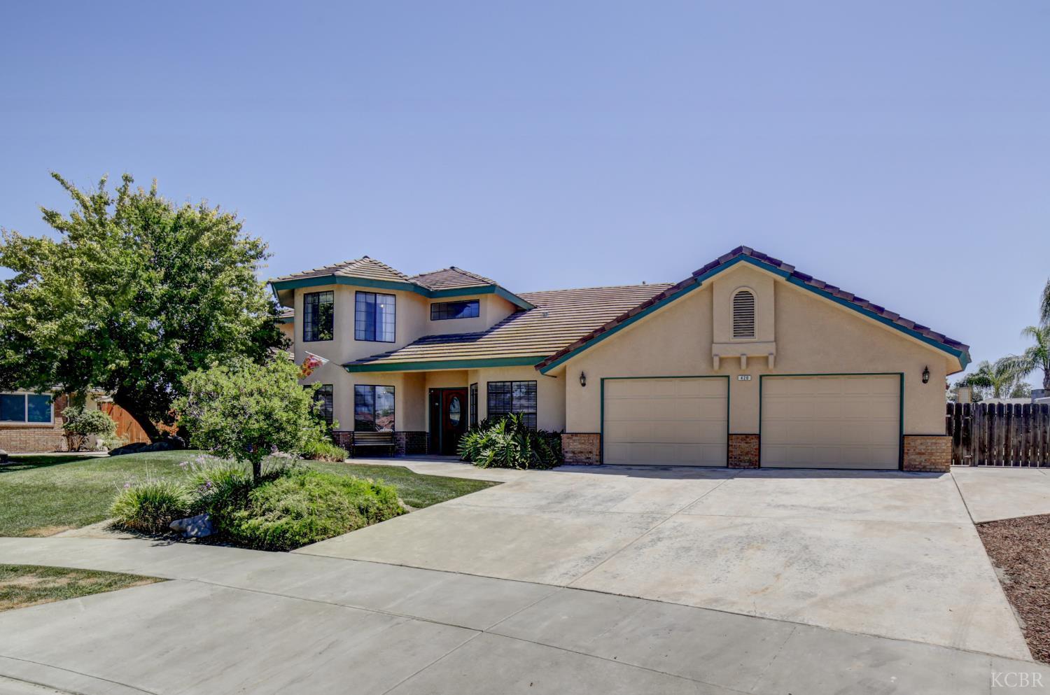 420 Beech Pl, Lemoore, CA 93245