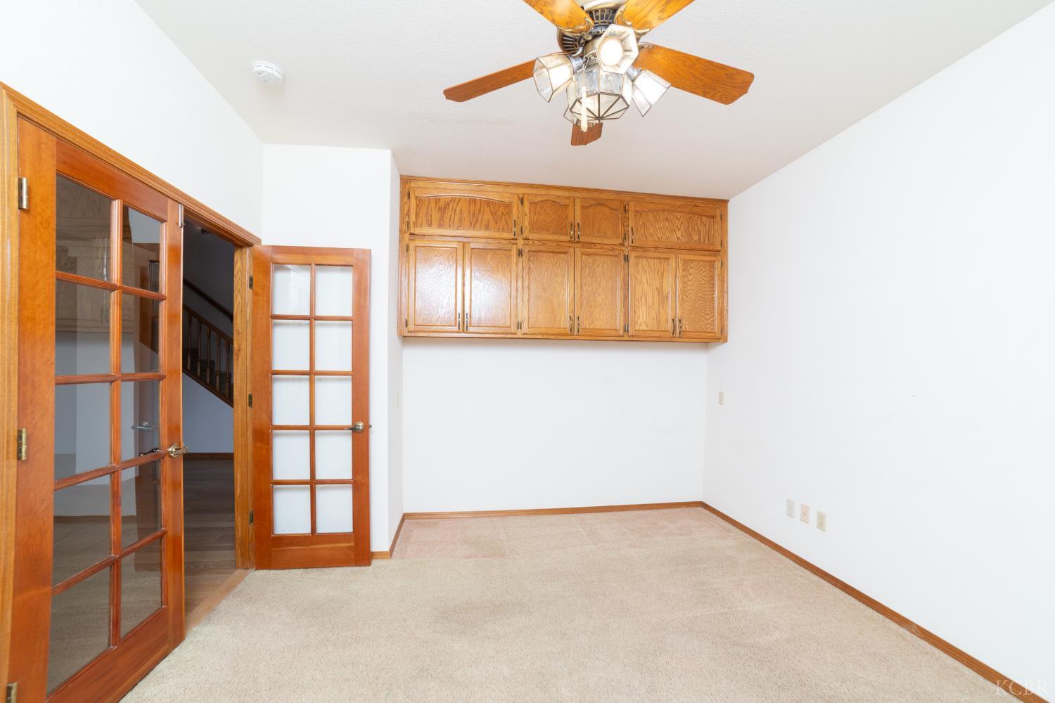 420 Beech Pl, Lemoore, CA 93245