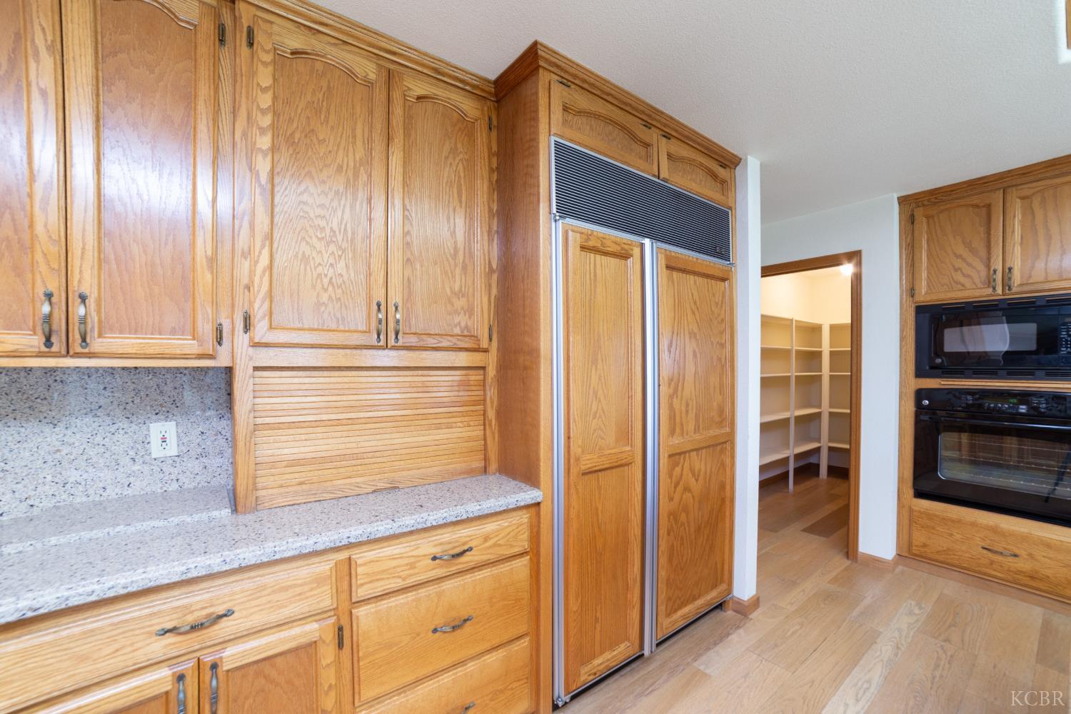 420 Beech Pl, Lemoore, CA 93245
