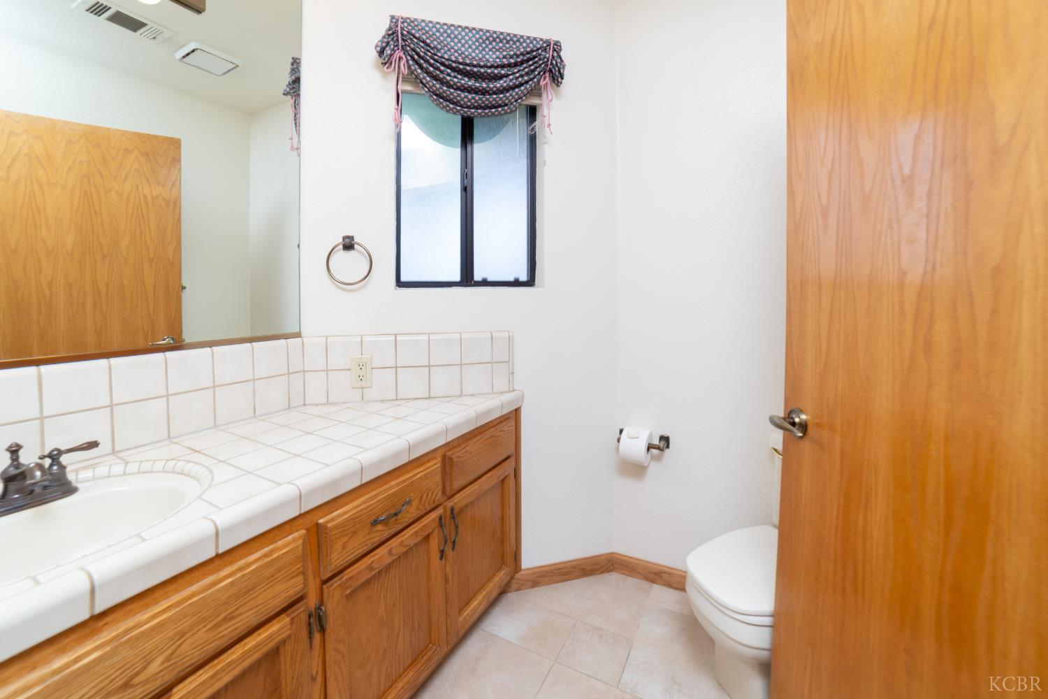 420 Beech Pl, Lemoore, CA 93245