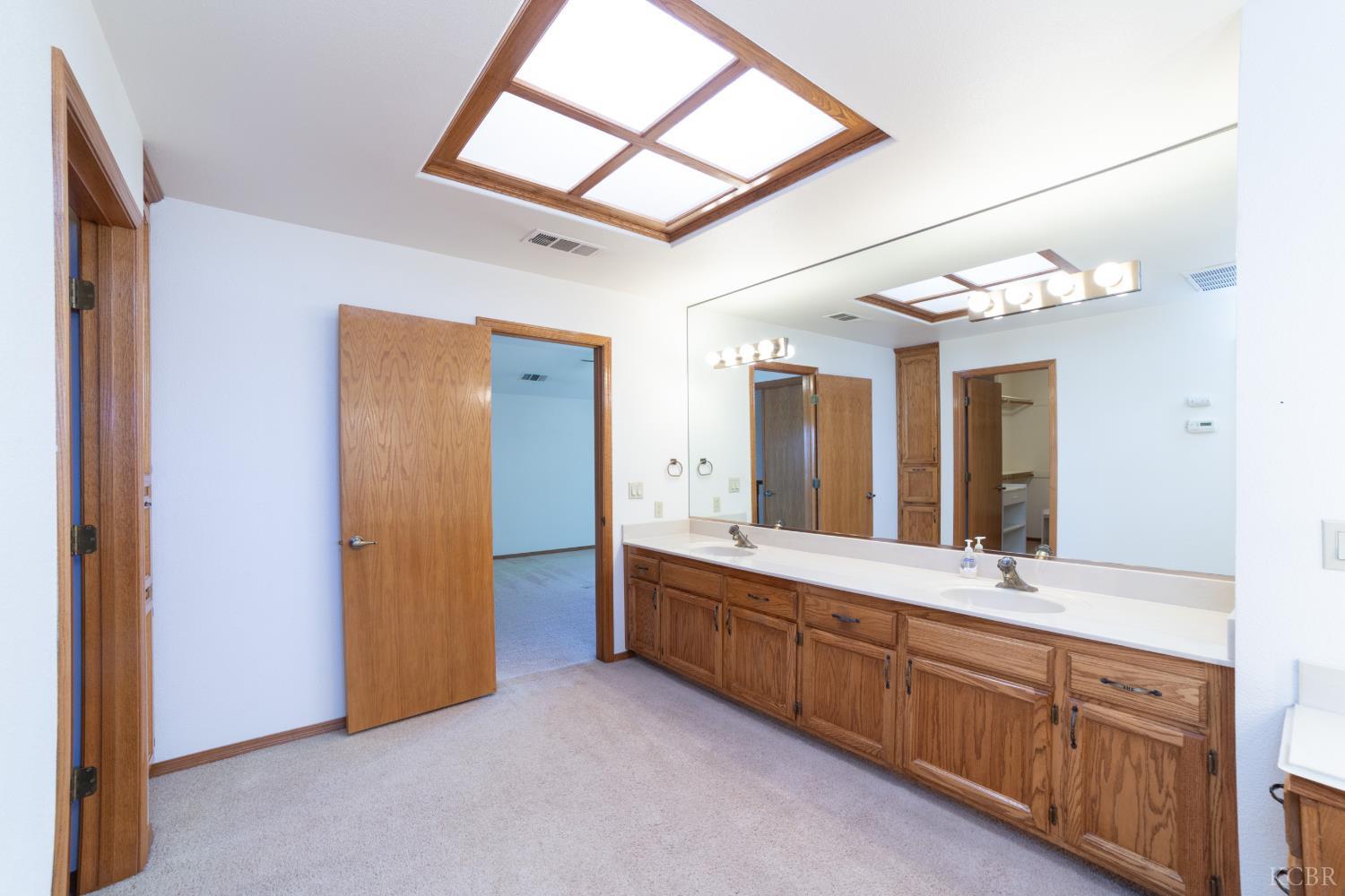 420 Beech Pl, Lemoore, CA 93245