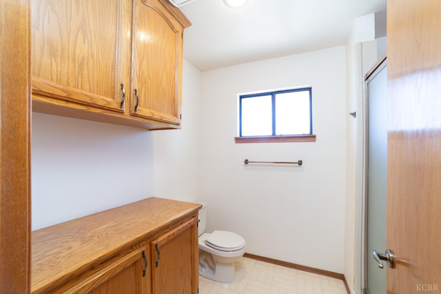 420 Beech Pl, Lemoore, CA 93245
