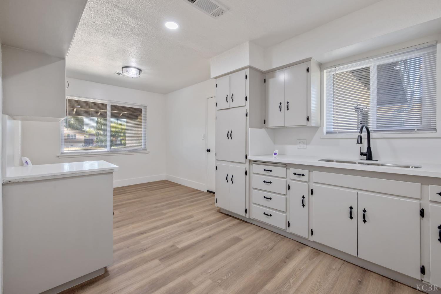1005 Austin St, Madera, CA 93638