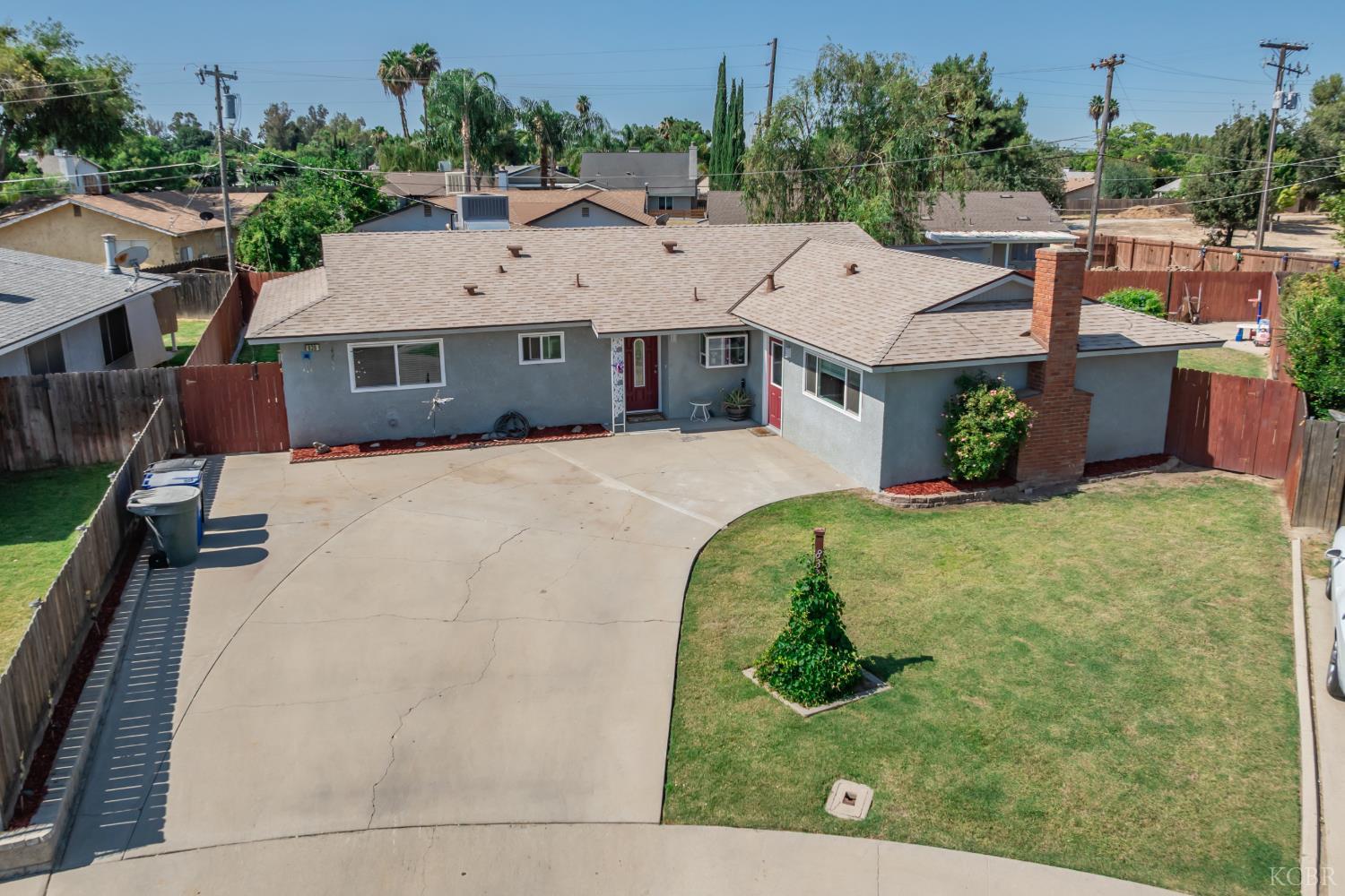 839 Camellia Ln, Lemoore, CA 93245