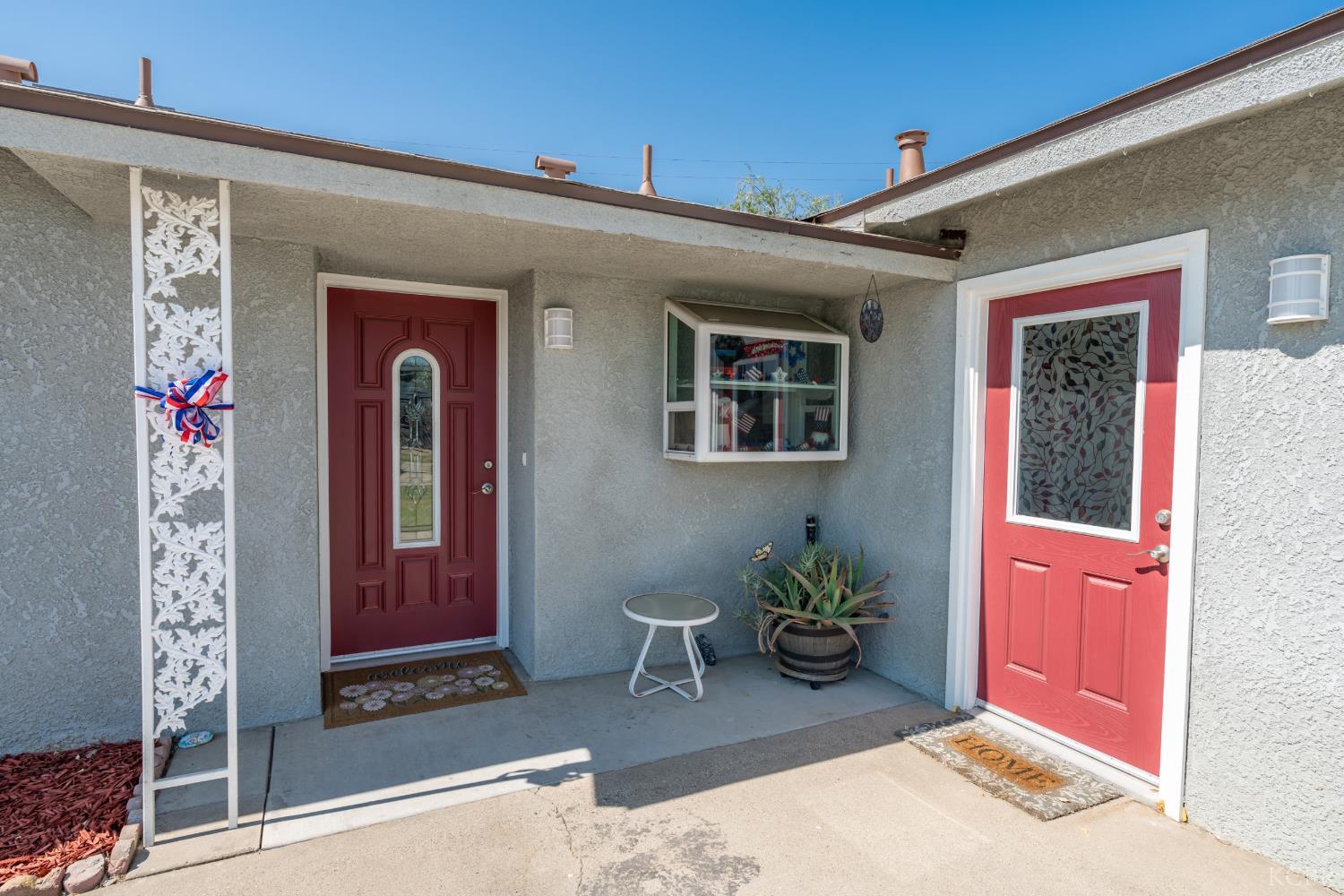 839 Camellia Ln, Lemoore, CA 93245