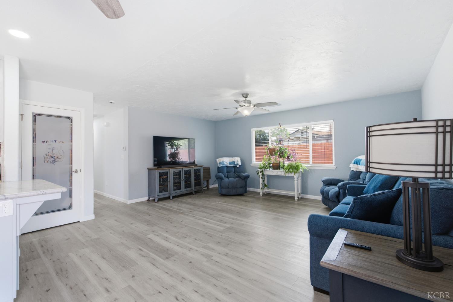 839 Camellia Ln, Lemoore, CA 93245