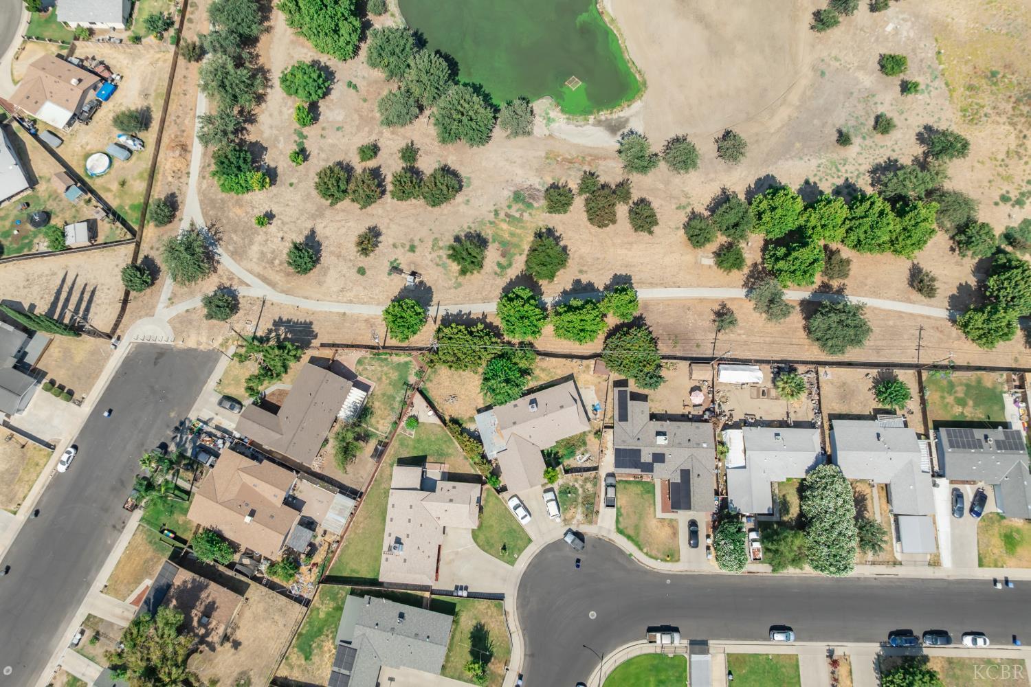 839 Camellia Ln, Lemoore, CA 93245
