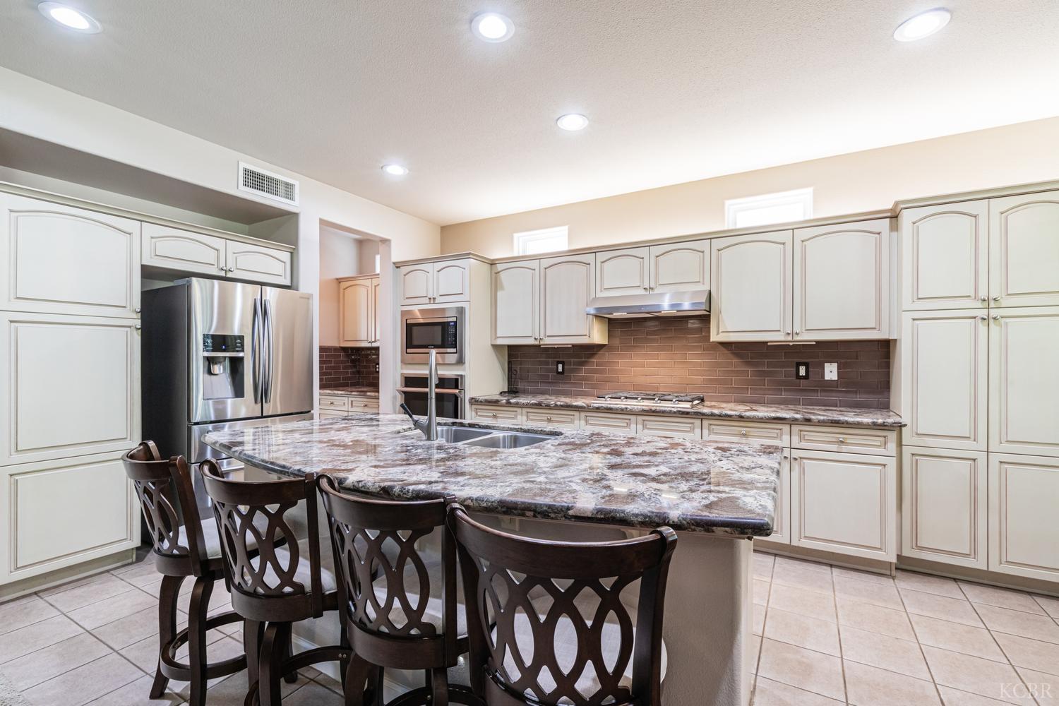 4683 N Arrow Ridge Way, Clovis, CA 93619